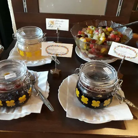Отель Goldene Krone 3*