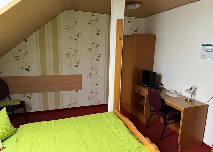 Отель Goldene Krone Belgershain