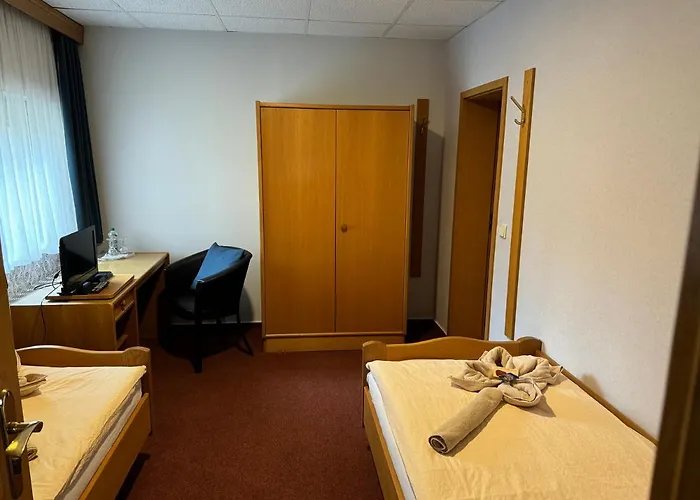 Отель Goldene Krone Belgershain