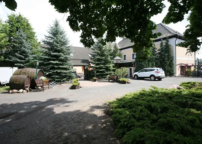 Отель Goldene Krone Belgershain