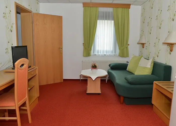 Goldene Krone Отель